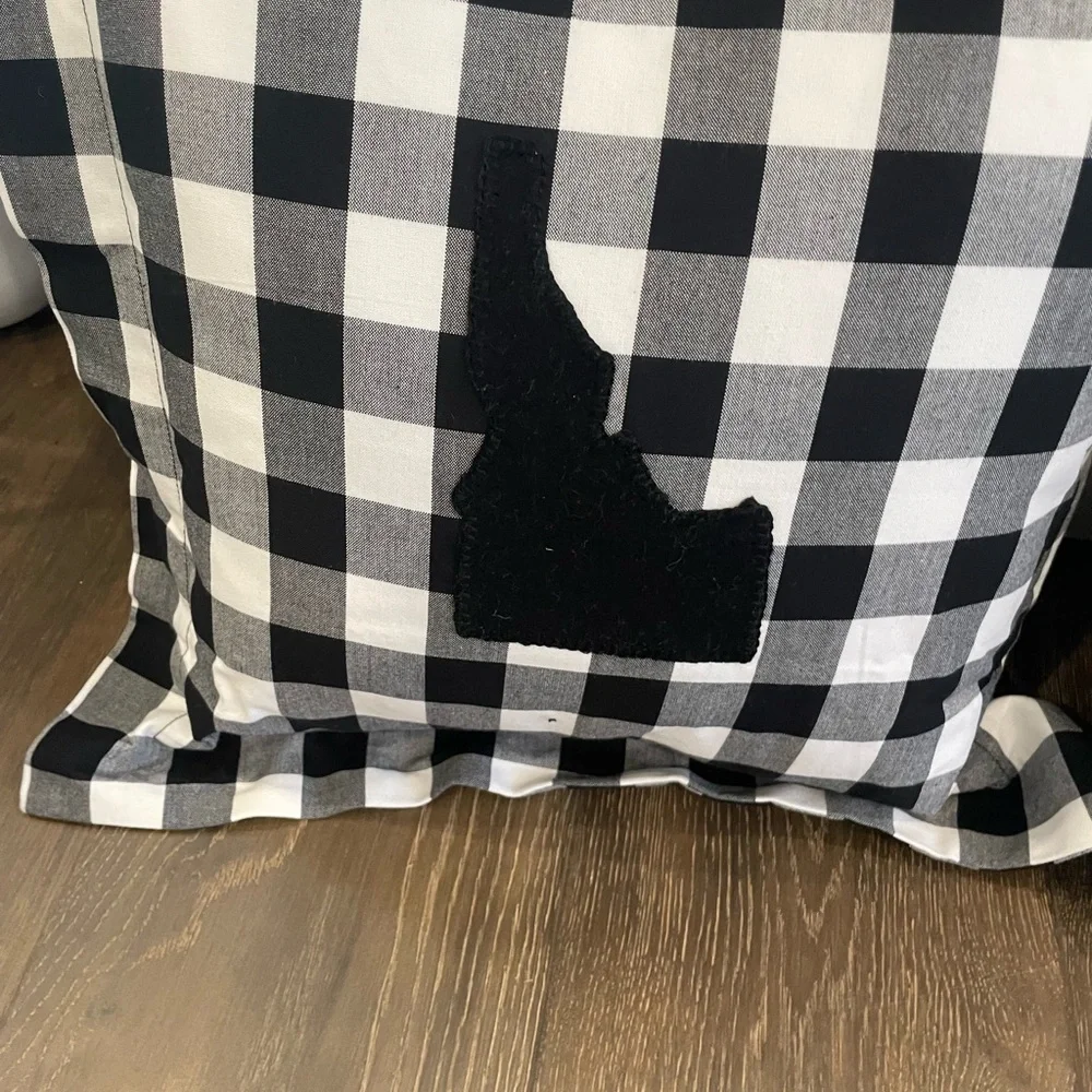 Black and White Buffalo Check wool appliqué Idaho Throw Pillows